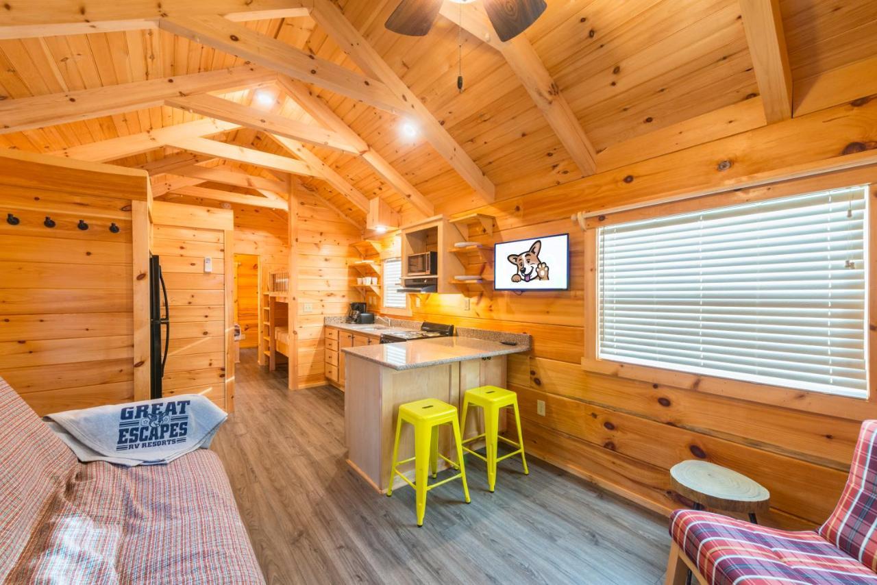 Great Escapes Rv Resort Bryan College Station Exterior foto